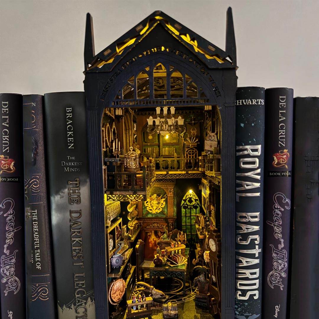 Magic Market DIY Book Nook Kit