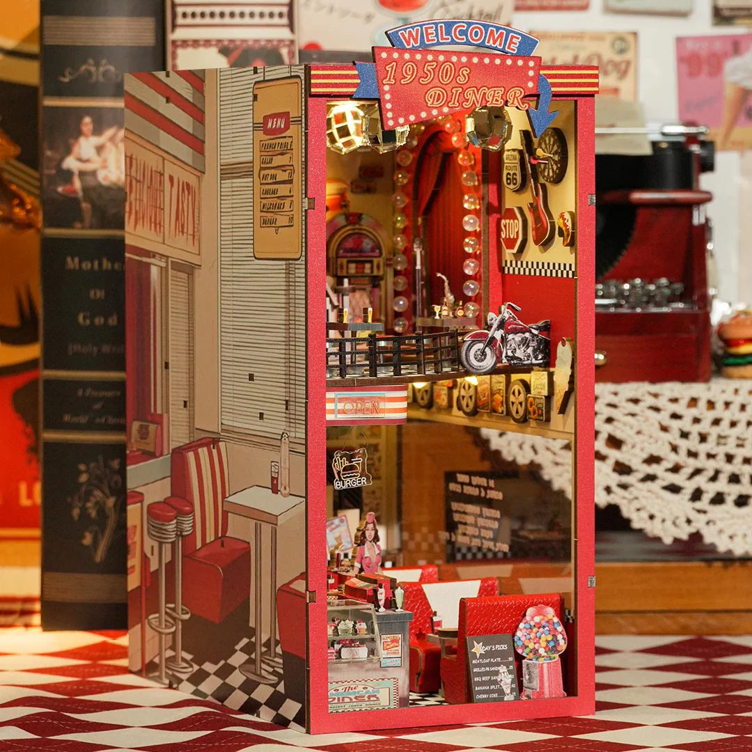 (Sold out) 1950s Diner – DIY Wooden Book Nook Shelf Insert