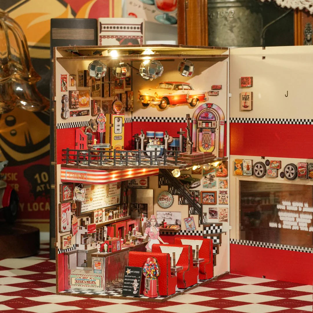 (Sold out) 1950s Diner – DIY Wooden Book Nook Shelf Insert