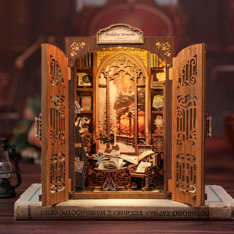 Bookshop Memories – DIY Book Nook Kit