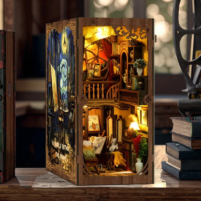 Book Nook – A World Within the Frame