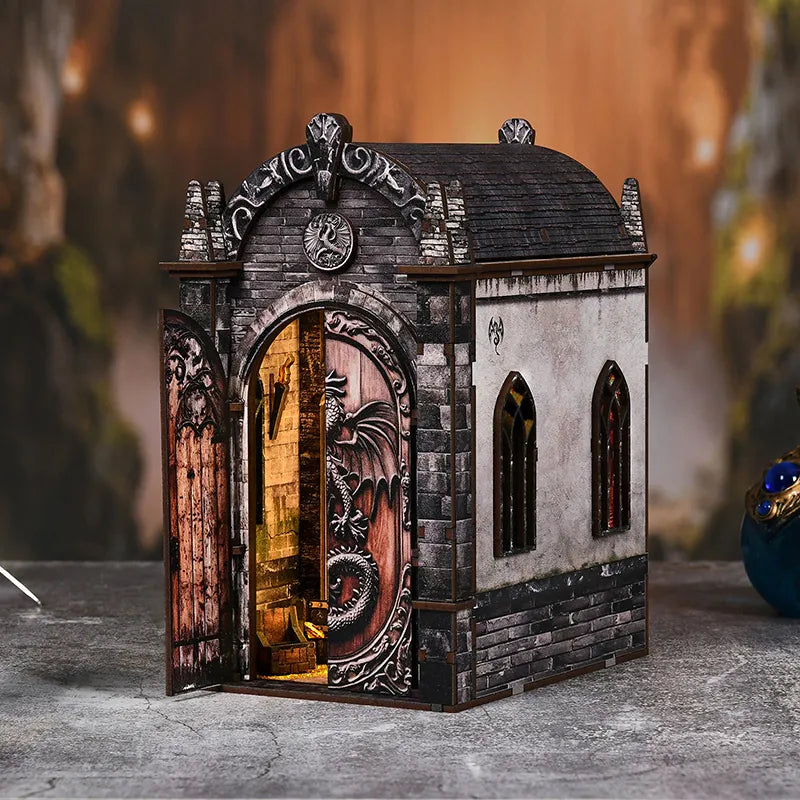 DIY Dragon Wing Book Nook – Dragons Treasure Labyrinth